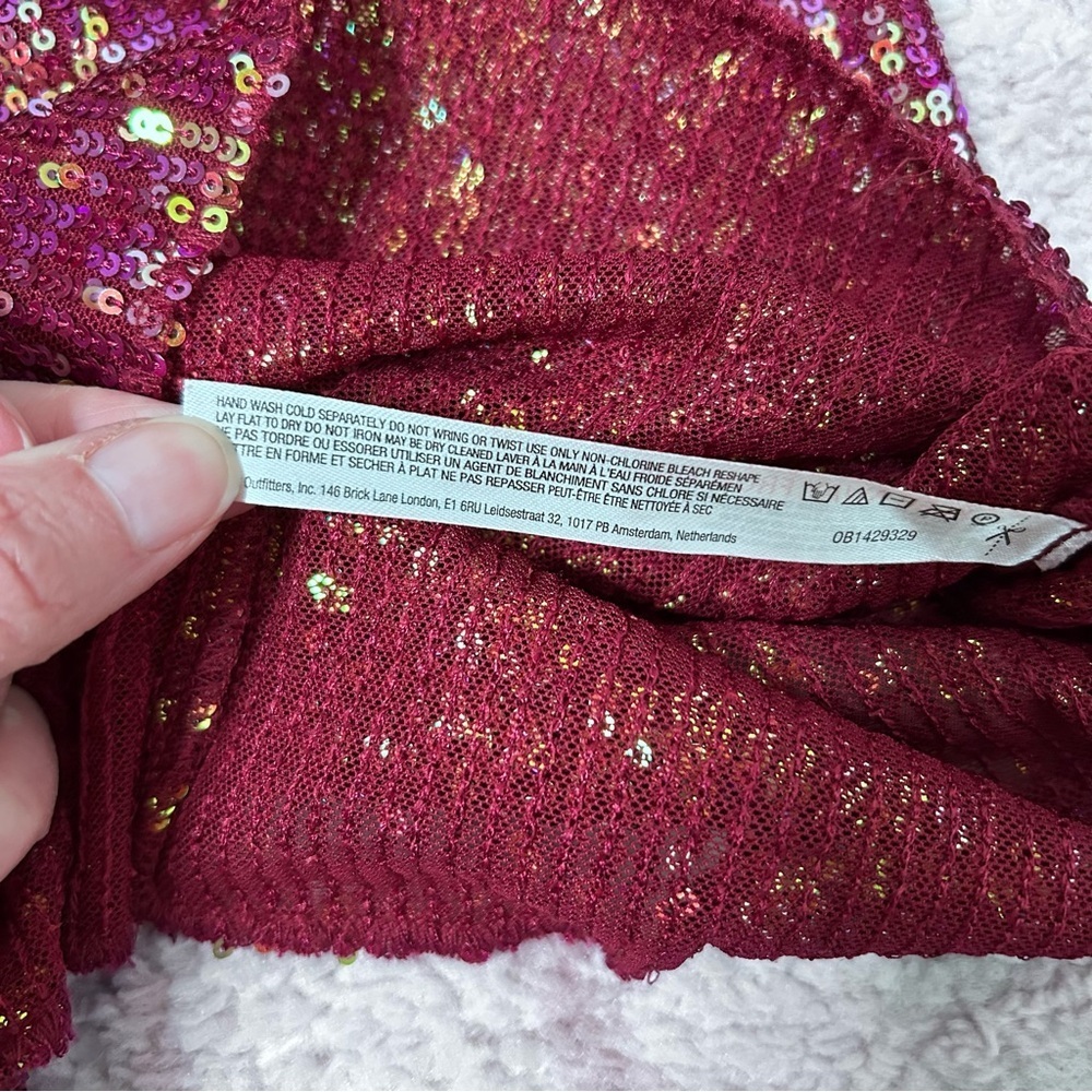 Free People Sparkling Sequin Long Sleeve Top Maroon Size Small Holiday NYE - Picture 5 of 10
